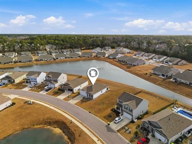 1092 Maxwell Dr. Photo 4