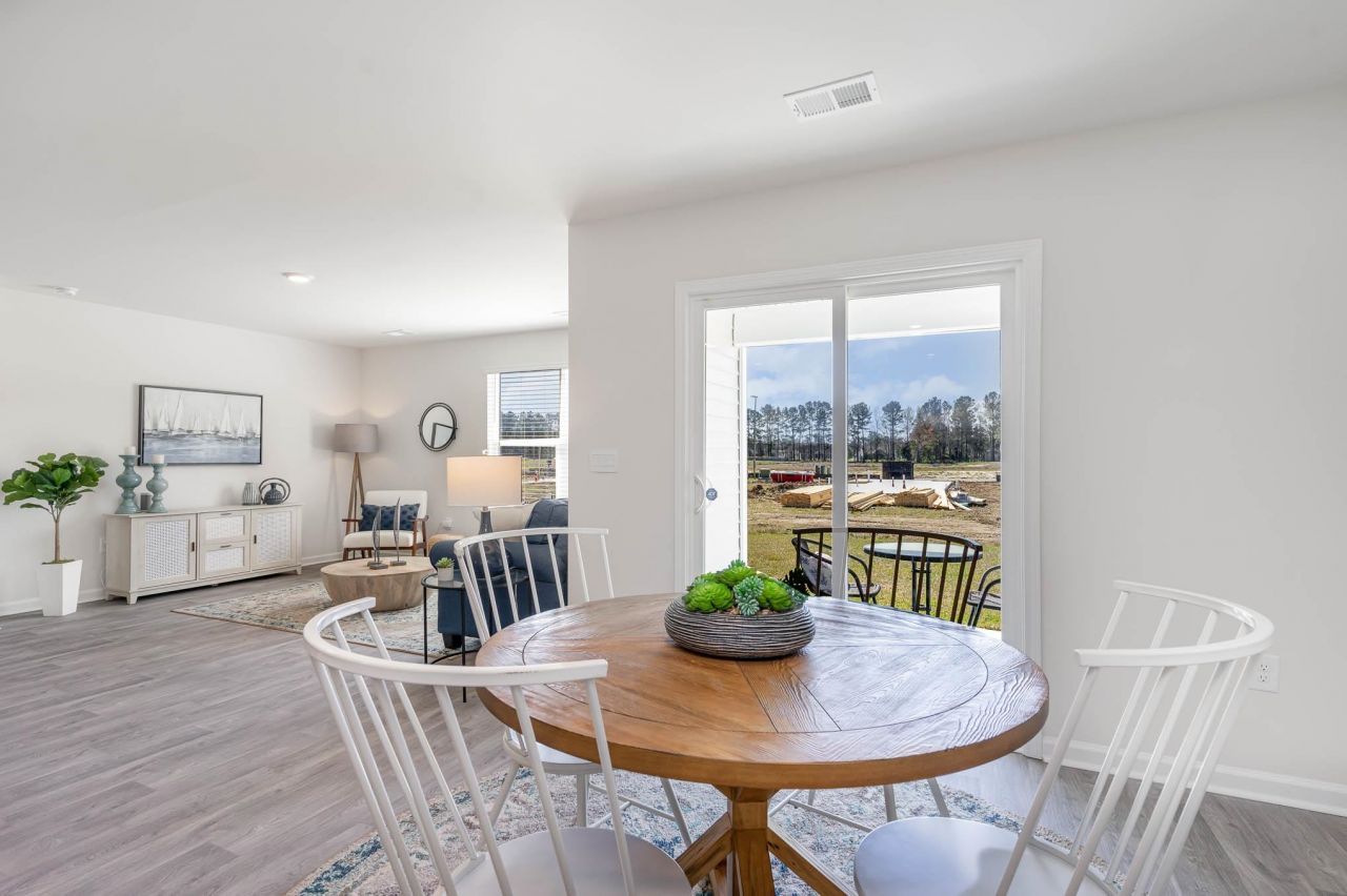 511 Sagebrush St. Photo 9