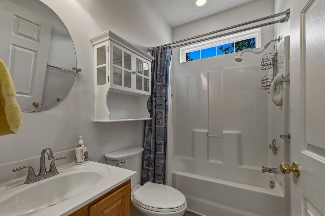 300 Nuthatch Ln. Photo 24