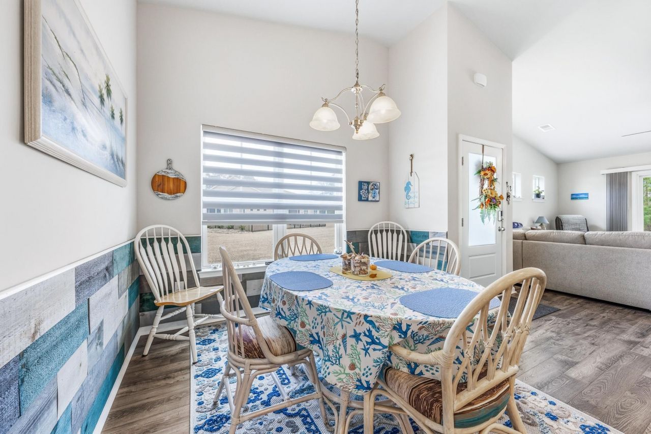 1522 Jardine Loop  Photo 13