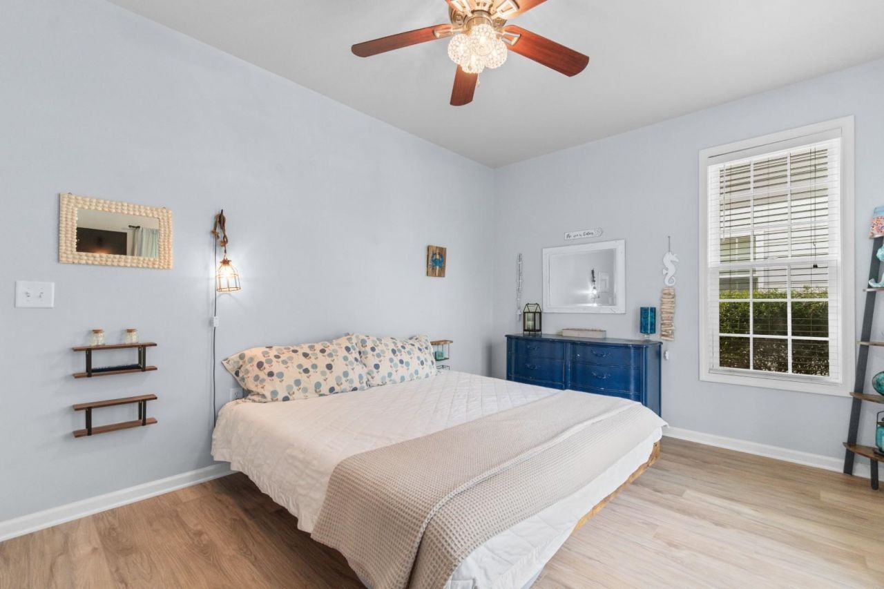 124 Weatherboard Ct.  Photo 13