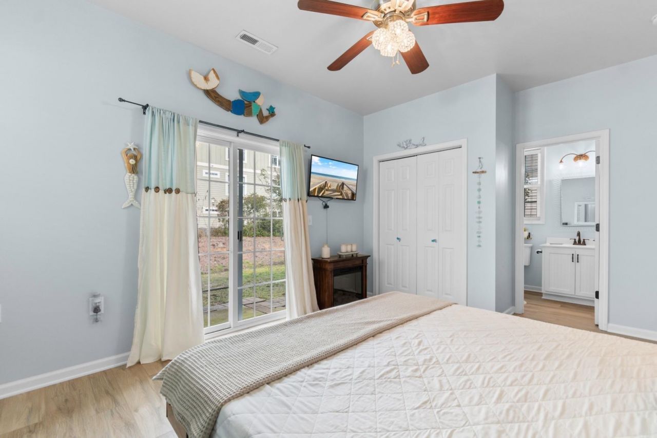 124 Weatherboard Ct.  Photo 15