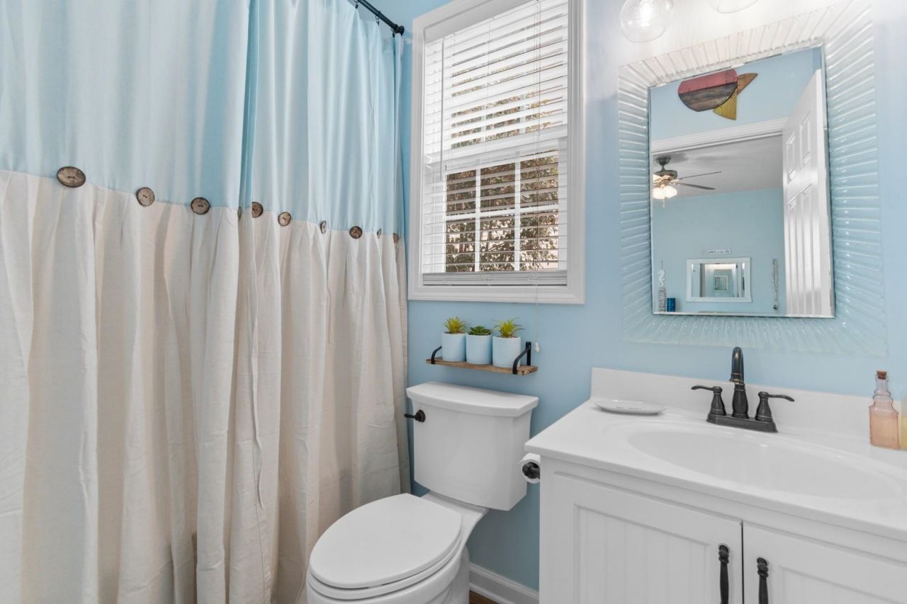 124 Weatherboard Ct.  Photo 16