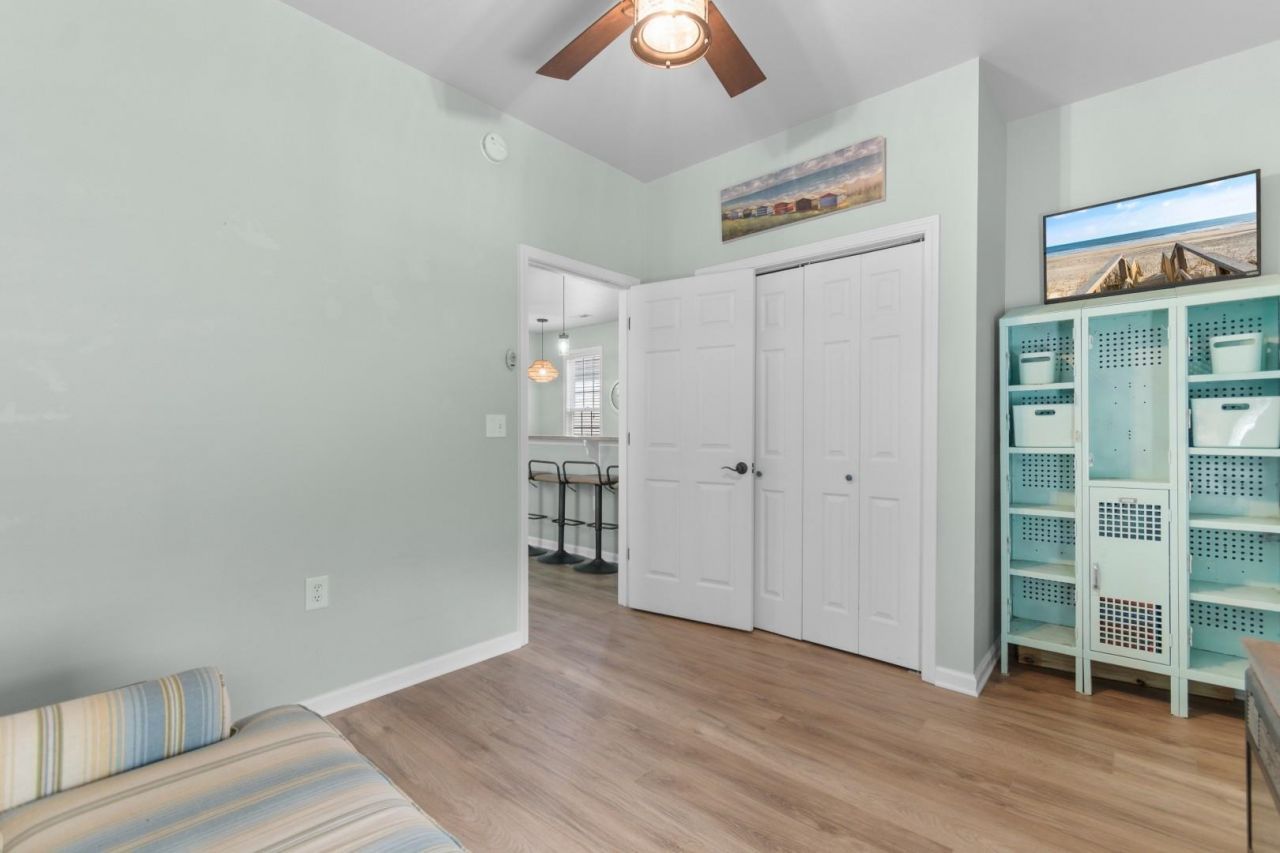 124 Weatherboard Ct.  Photo 18