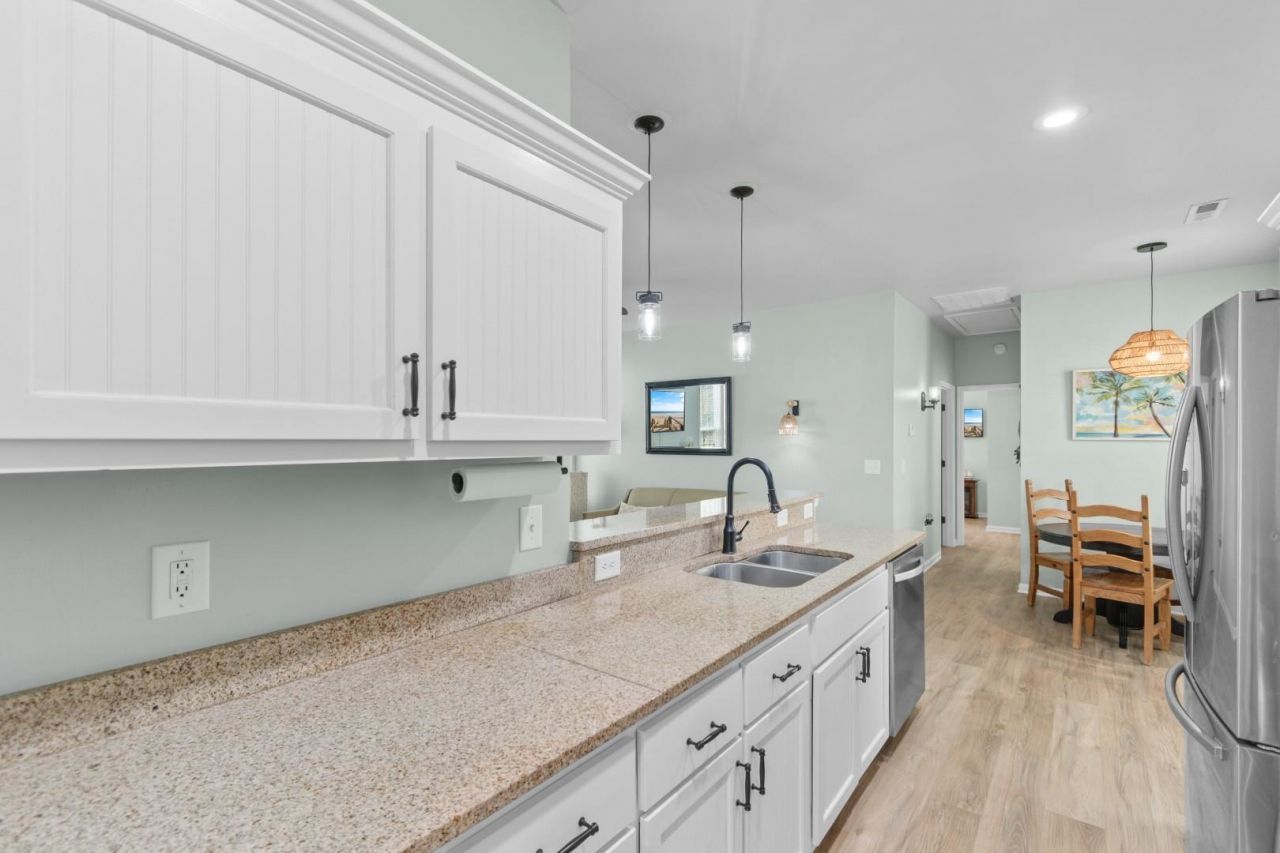 124 Weatherboard Ct.  Photo 7