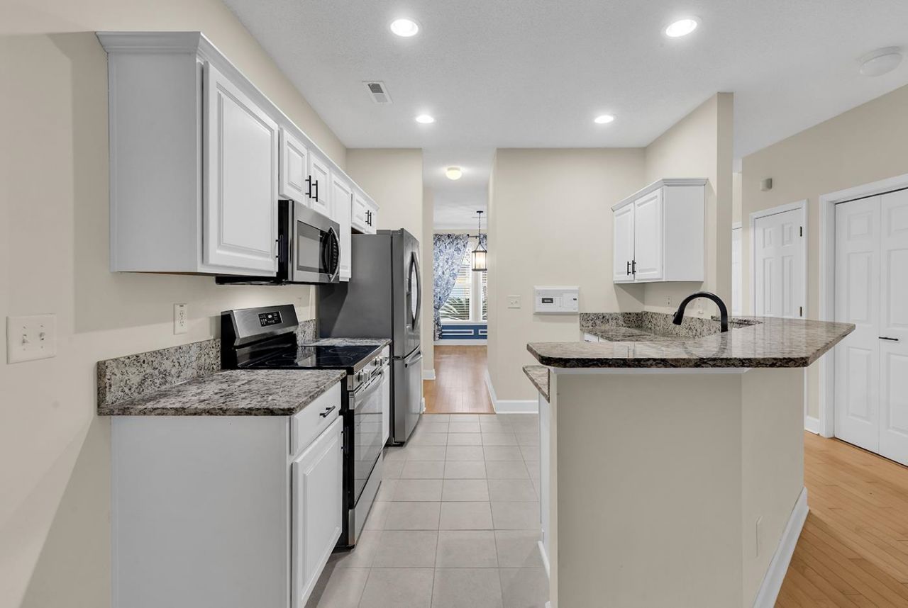 101 Coldstream Cove Loop Photo 12