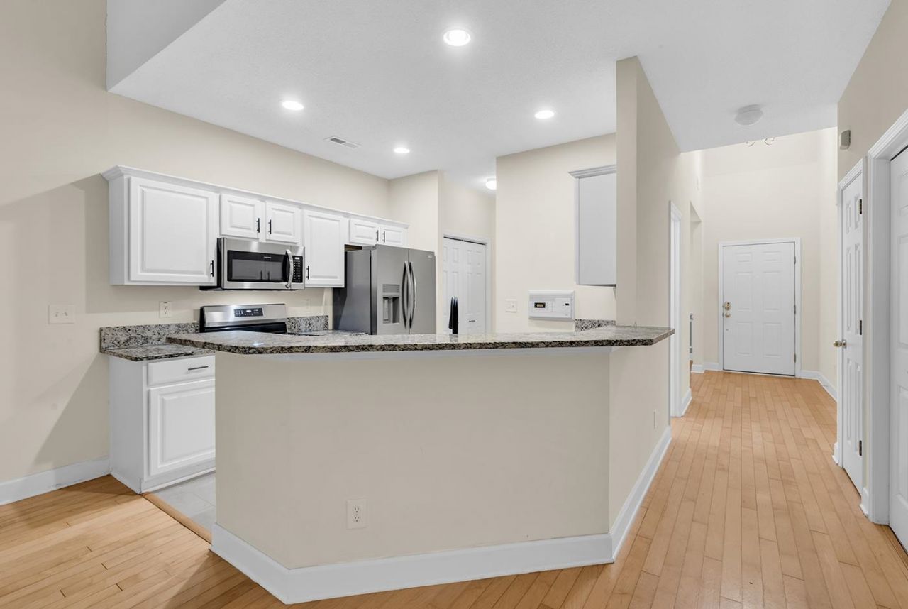 101 Coldstream Cove Loop Photo 13