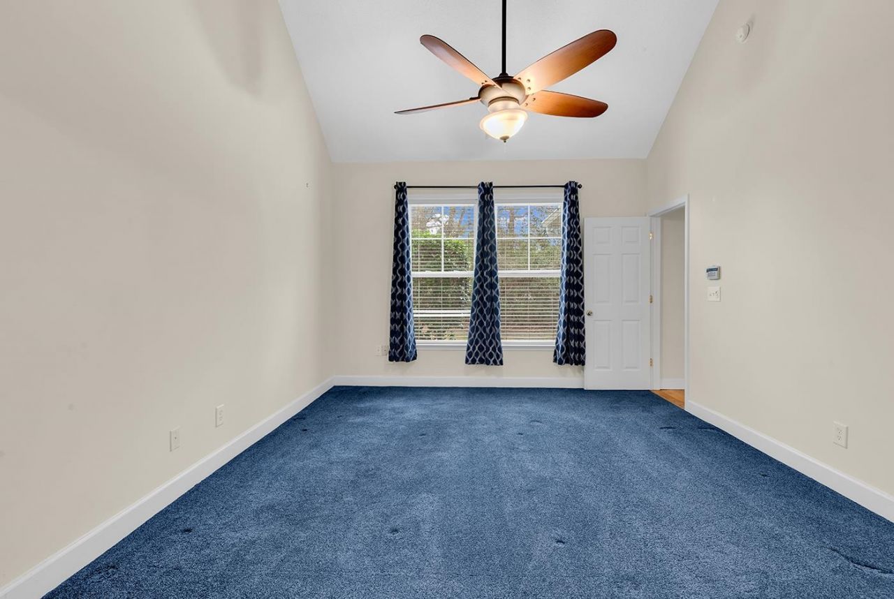 101 Coldstream Cove Loop Photo 17