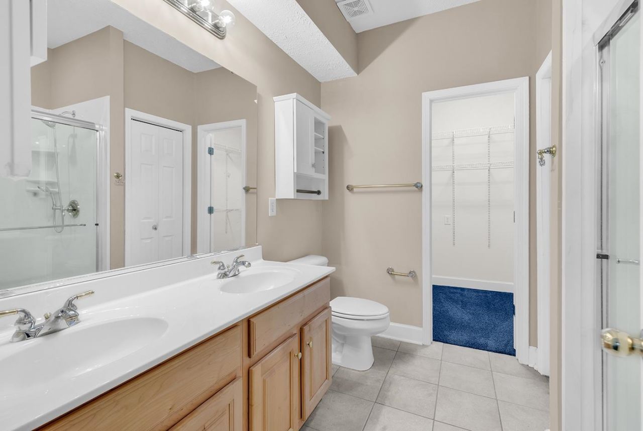 101 Coldstream Cove Loop Photo 18