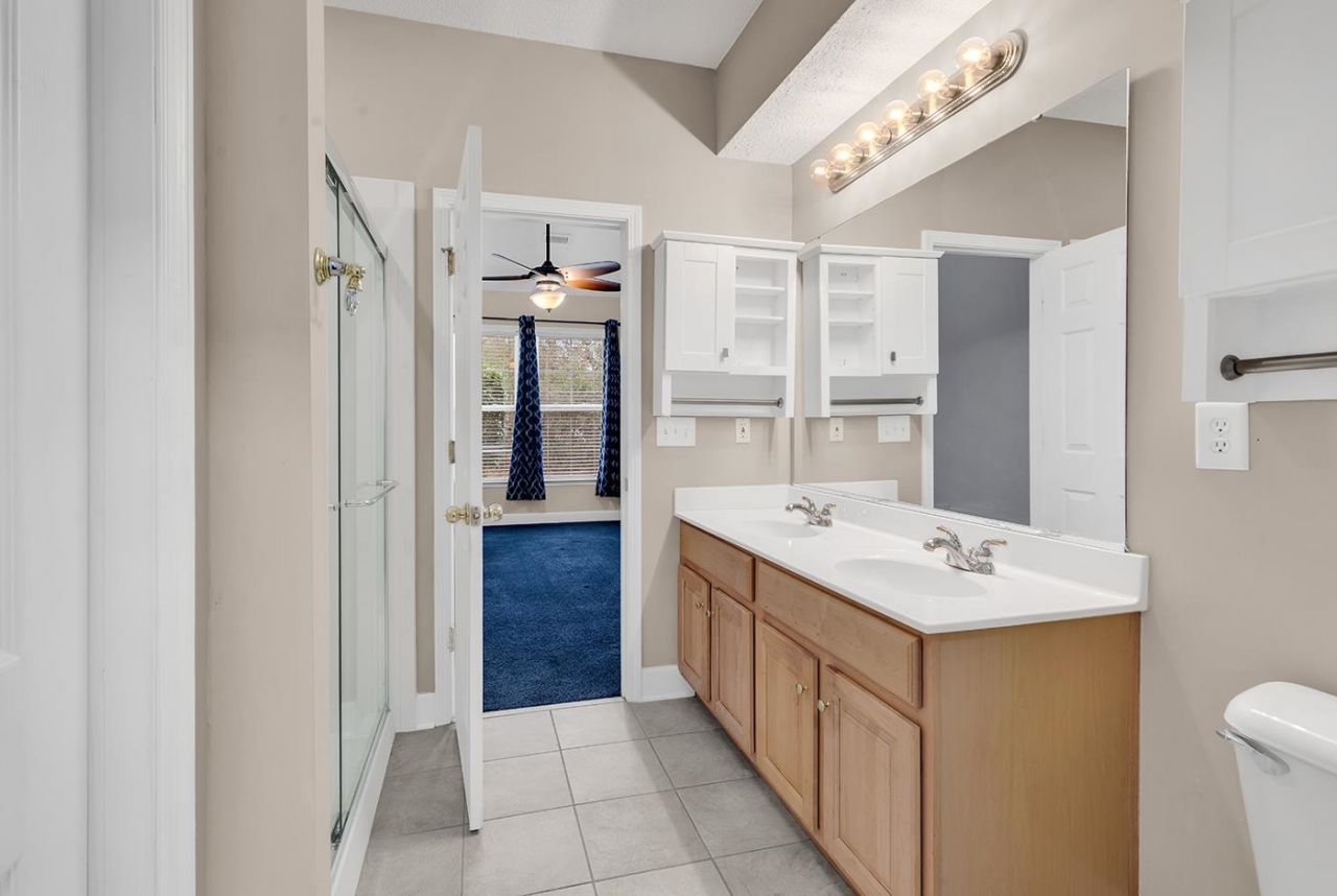 101 Coldstream Cove Loop Photo 20