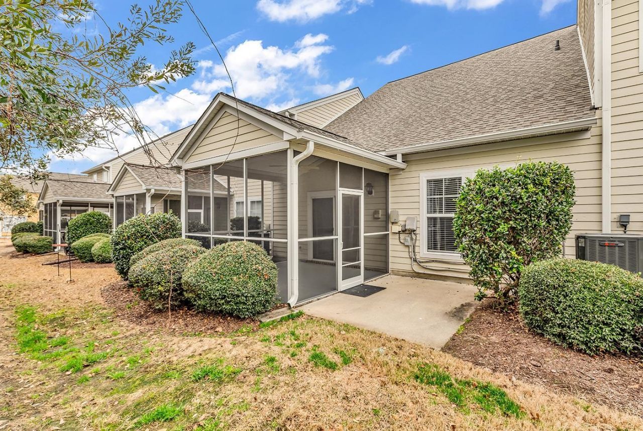 101 Coldstream Cove Loop Photo 36