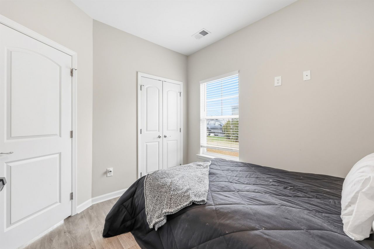 229 Maiden's Choice Dr. Photo 17