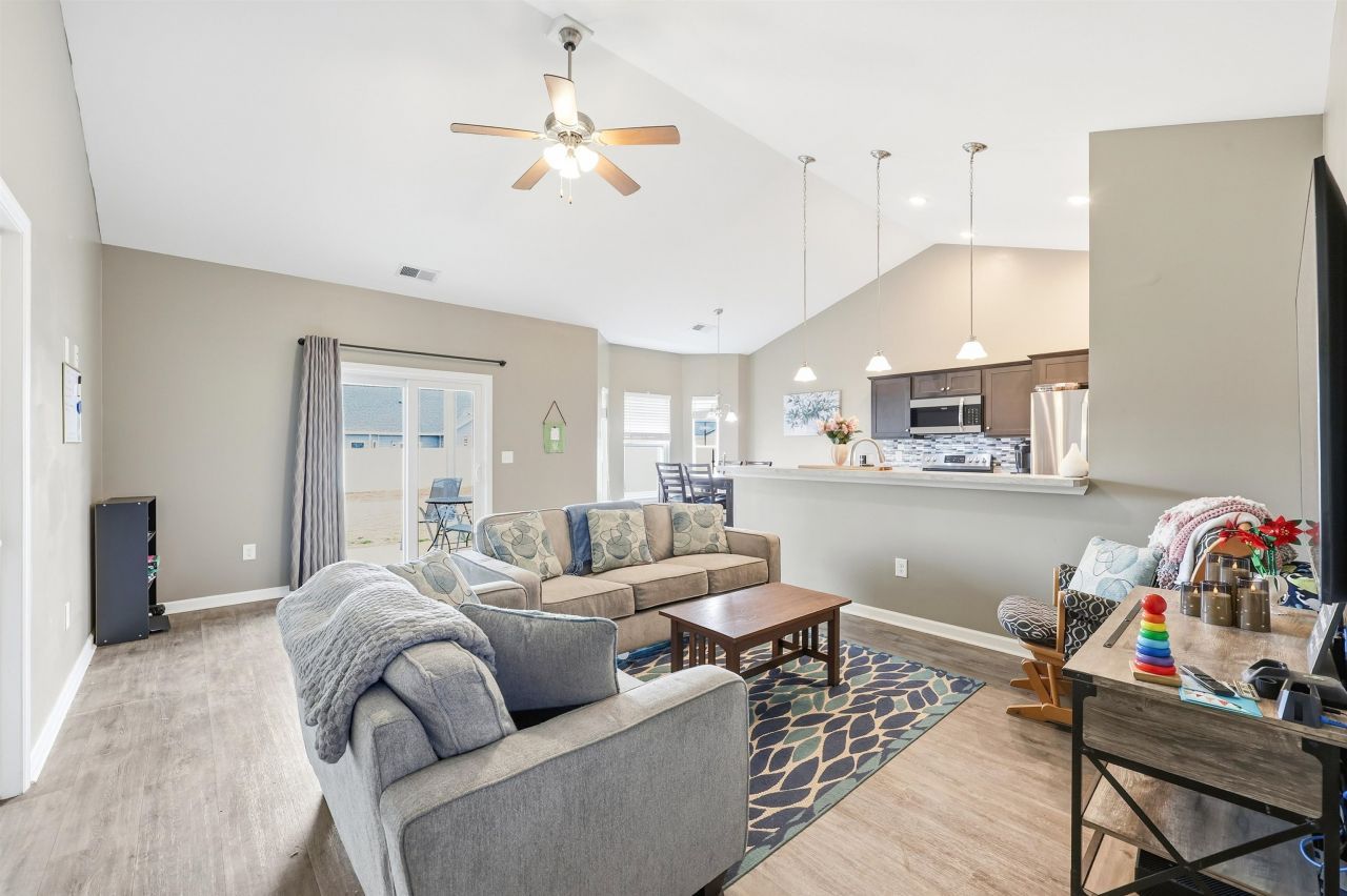 229 Maiden's Choice Dr. Photo 5