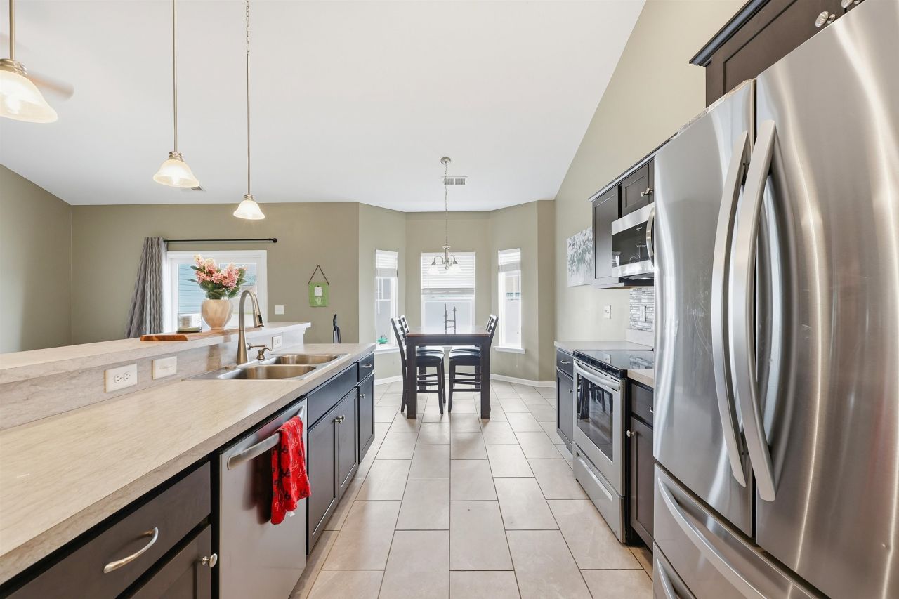 229 Maiden's Choice Dr. Photo 8