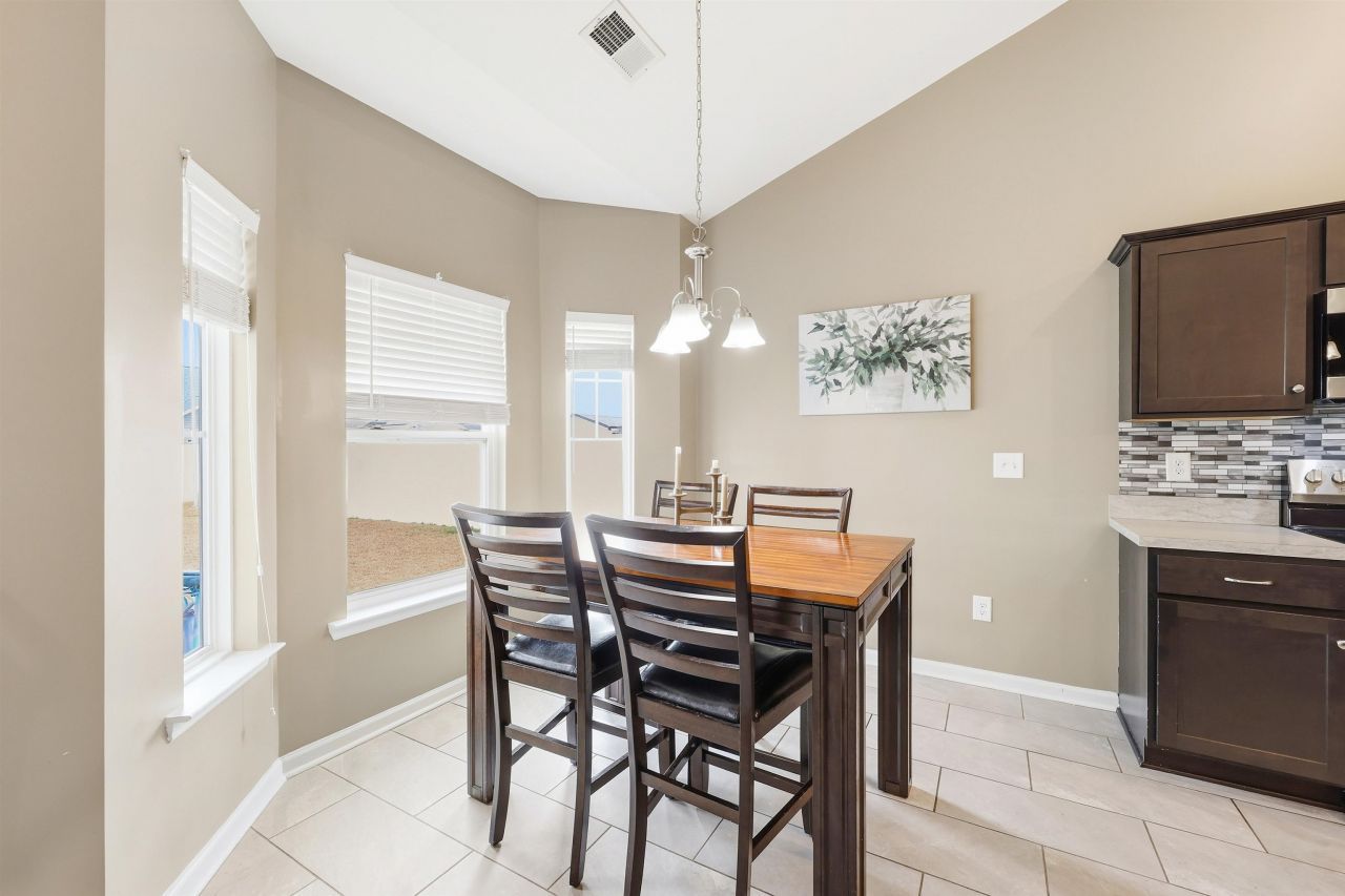 229 Maiden's Choice Dr.  Photo 9