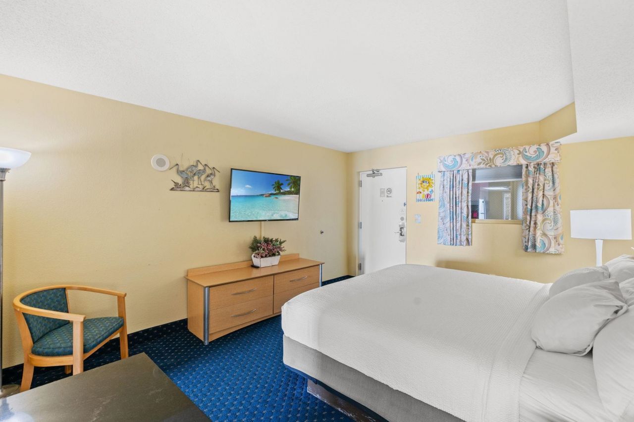 2701 S Ocean Blvd. Photo 14