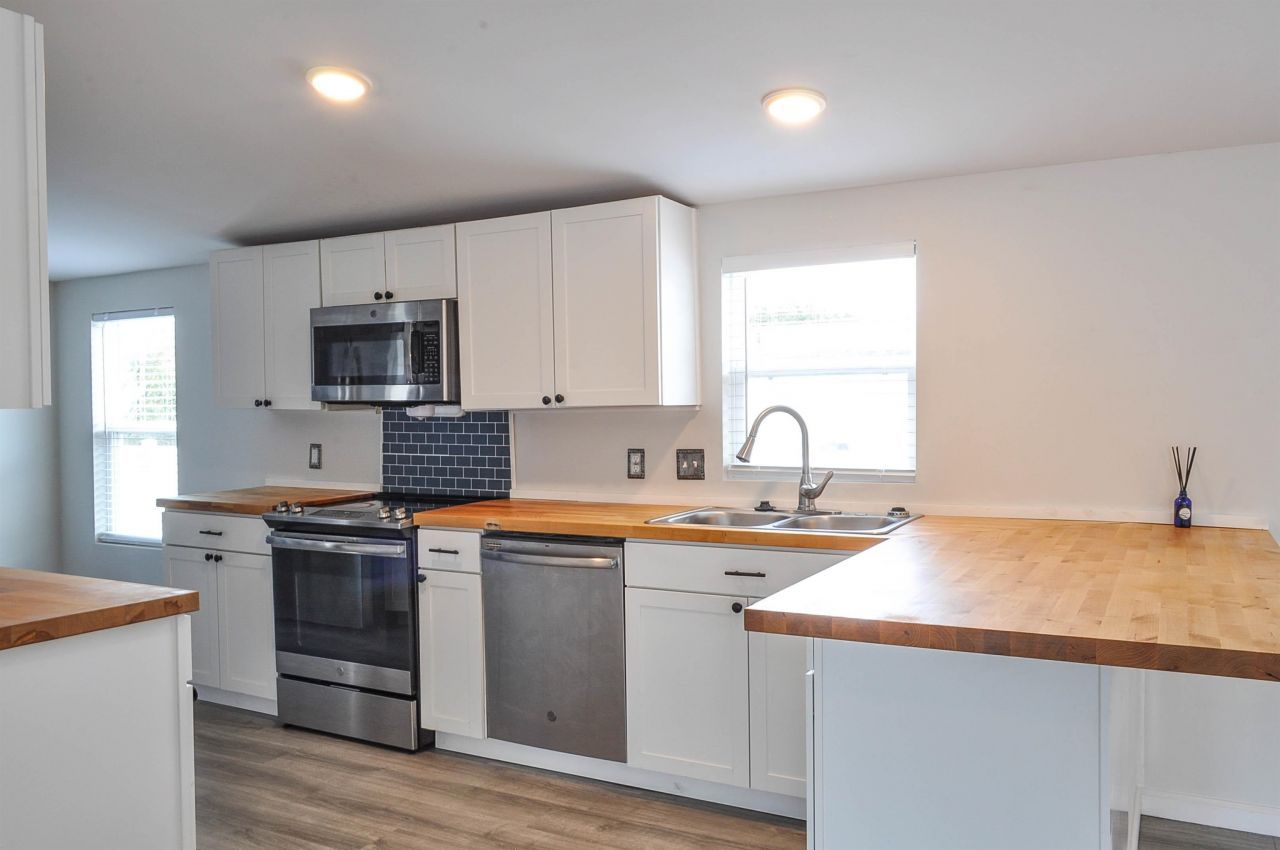 8469 Knollwood Dr. Photo 10