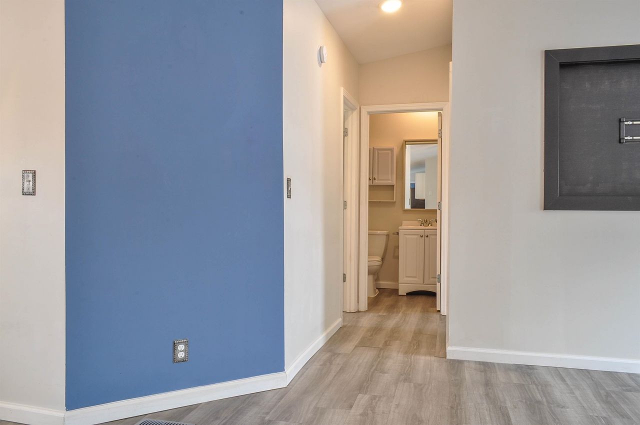 8469 Knollwood Dr. Photo 28