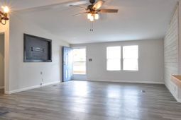 8469 Knollwood Dr. photo 4