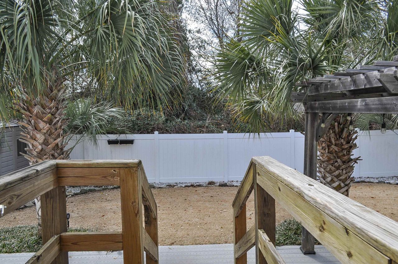 8469 Knollwood Dr. Photo 32