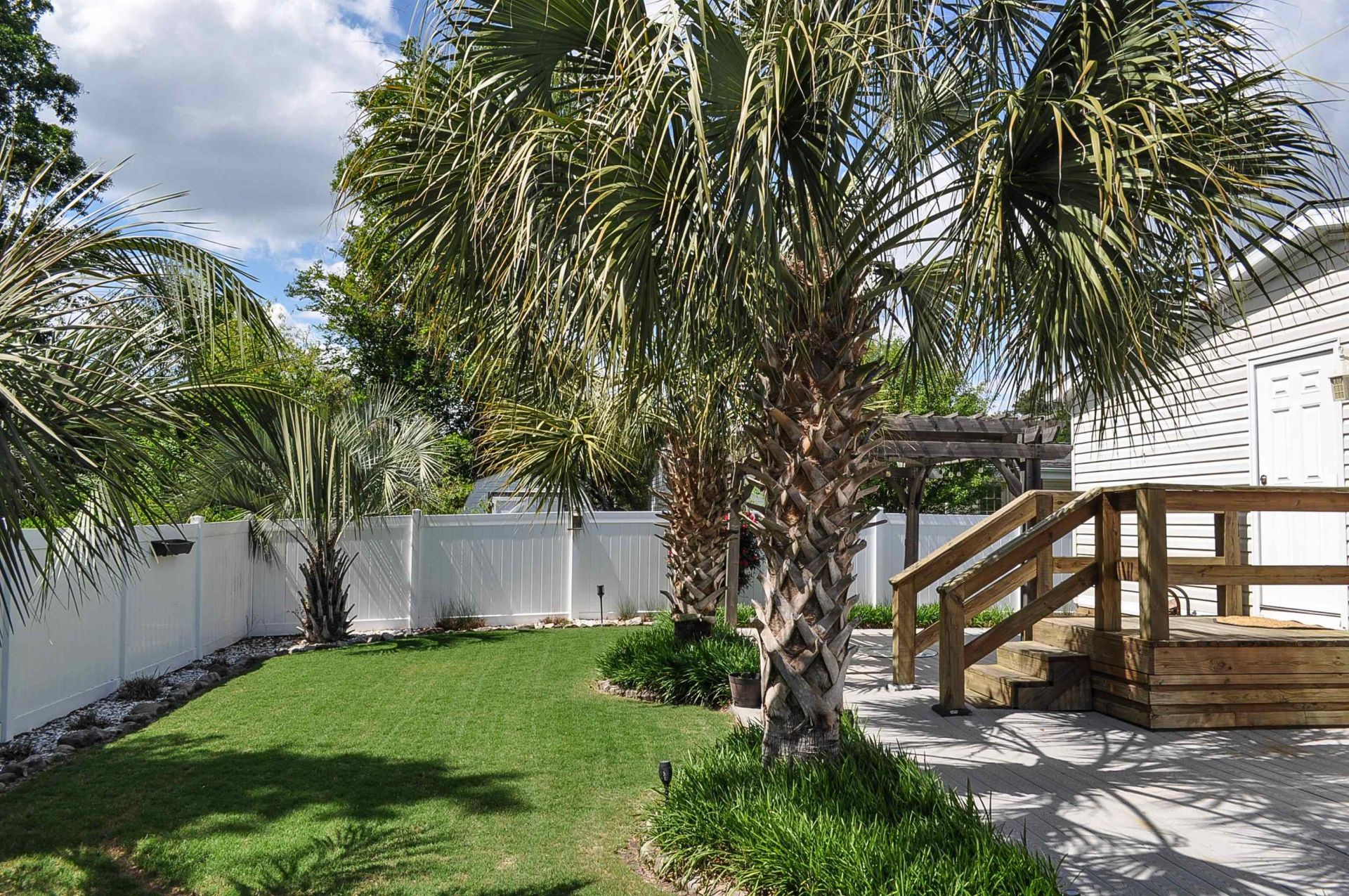 8469 Knollwood Dr. Photo 35