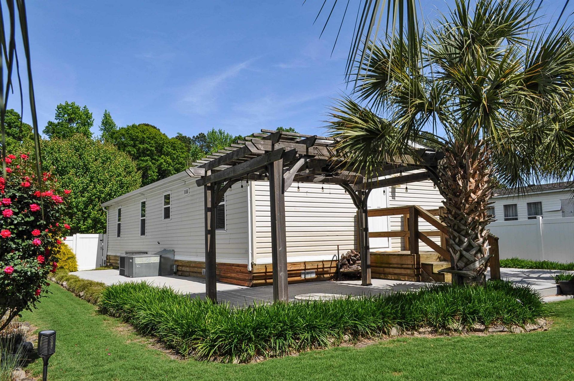 8469 Knollwood Dr. Photo 38