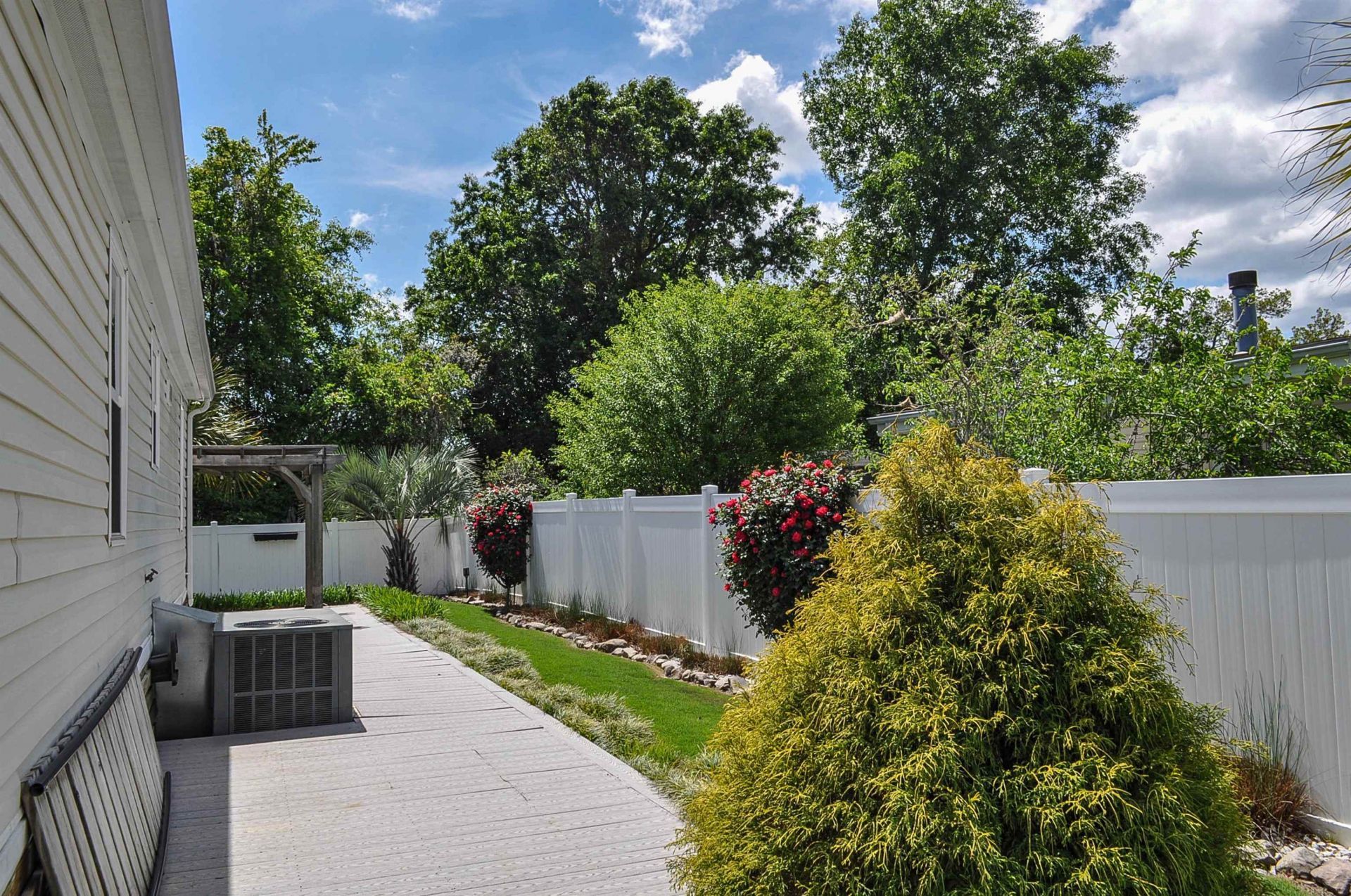 8469 Knollwood Dr. Photo 41