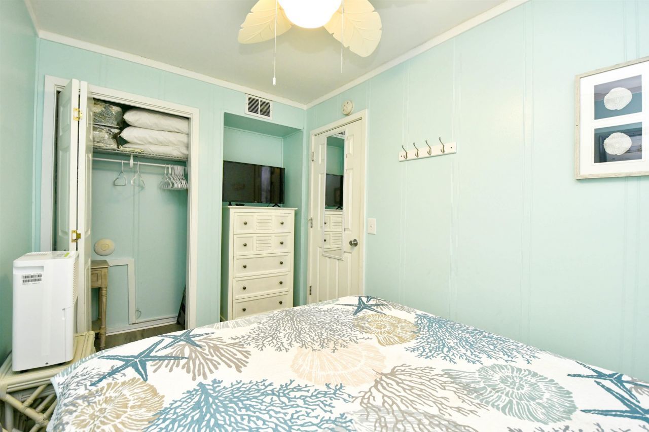 5905 South Kings Hwy.  Photo 14