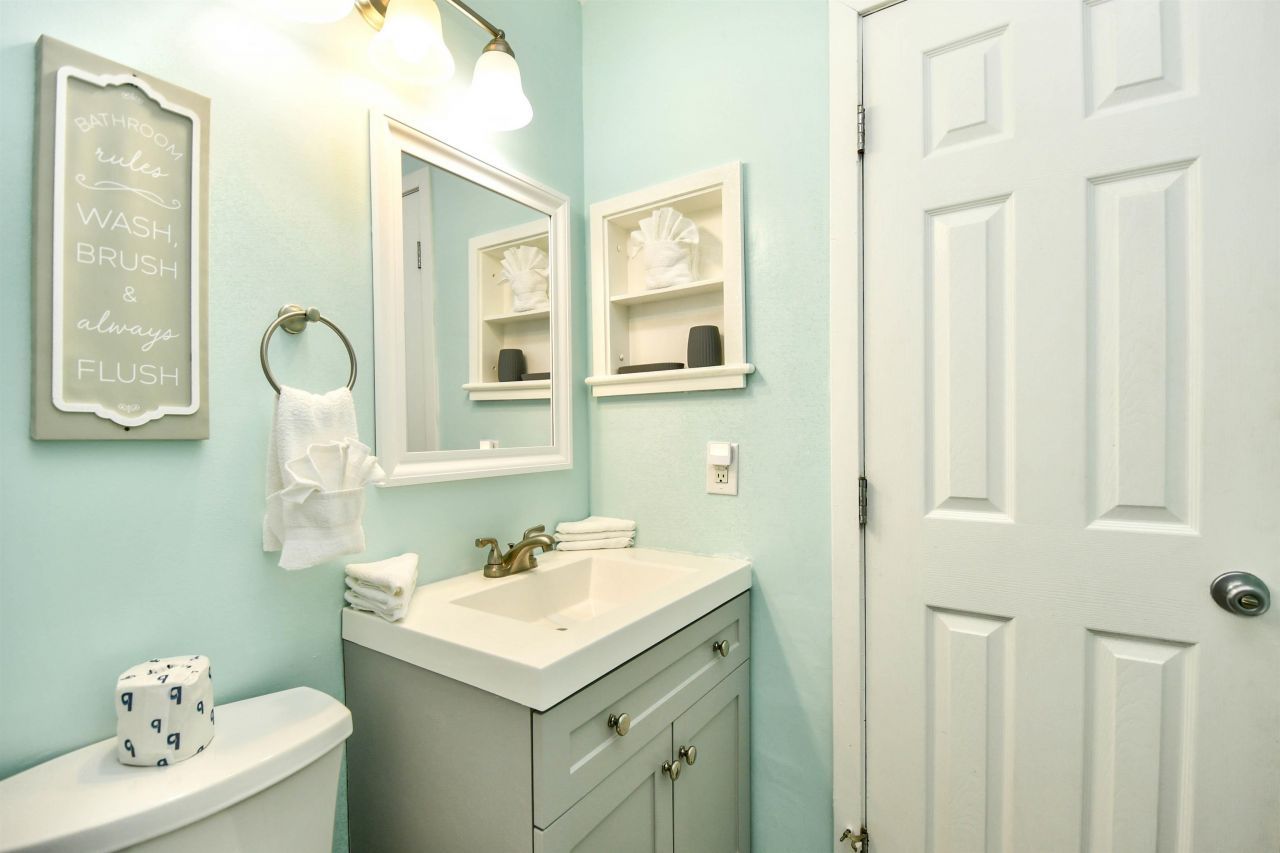 5905 South Kings Hwy.  Photo 17