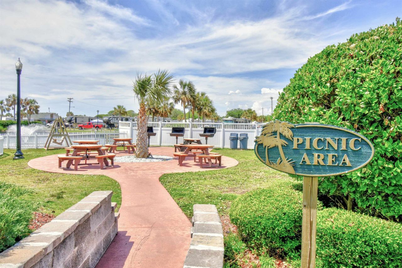 5905 South Kings Hwy.  Photo 31