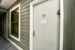 5905 South Kings Hwy.  photo 4