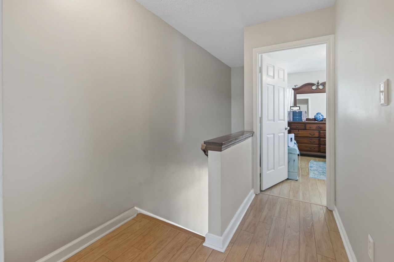 2925 Carriage Row Ln.  Photo 10