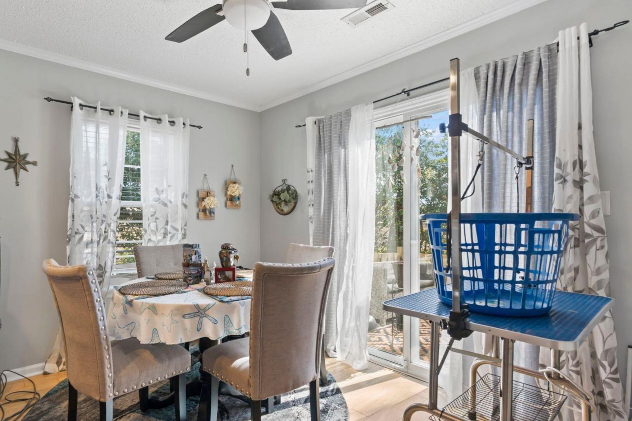 2925 Carriage Row Ln.  Photo 11