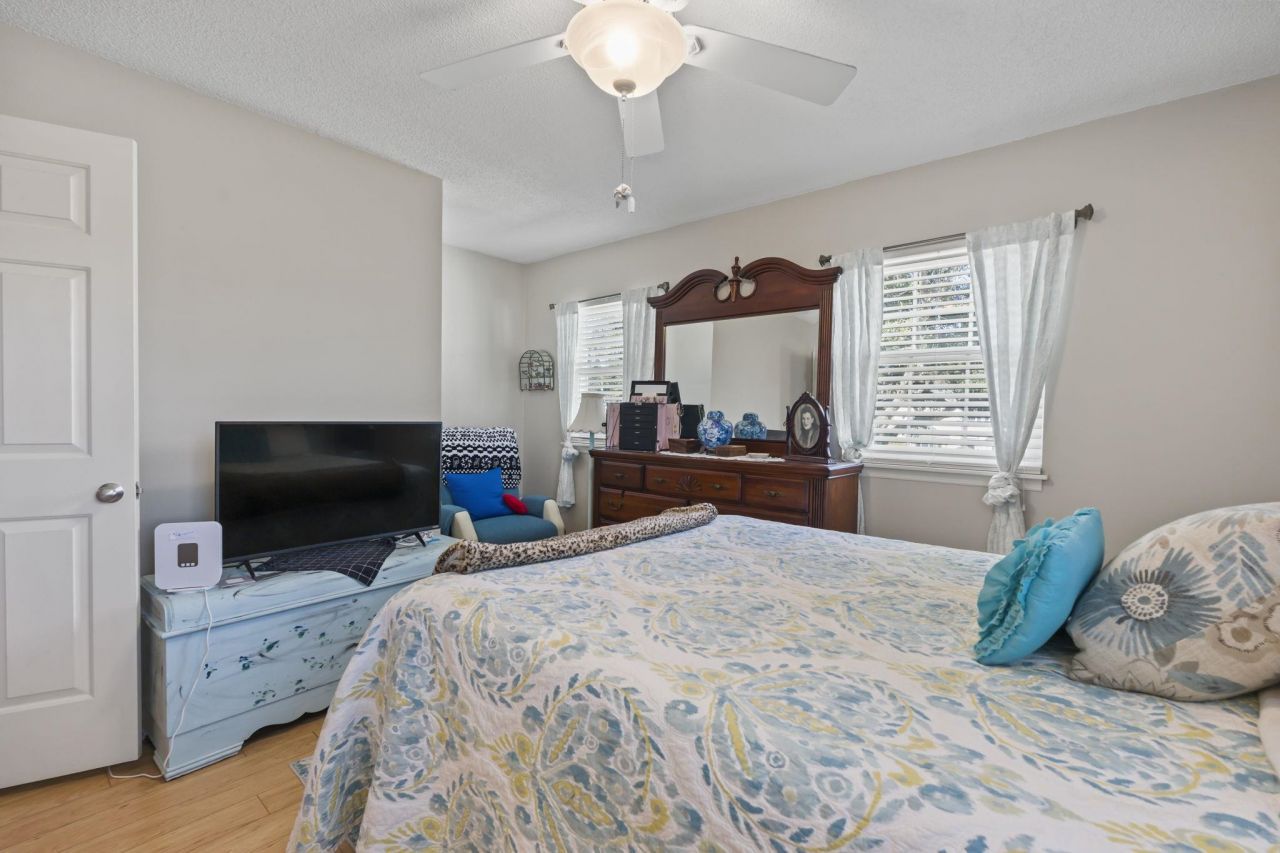 2925 Carriage Row Ln.  Photo 15