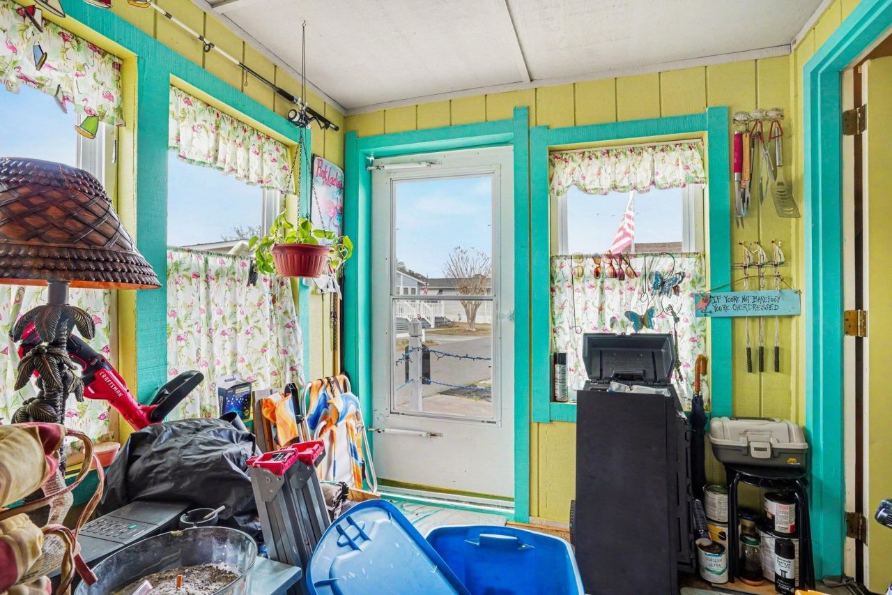 1664 E Lake Dr. Photo 23