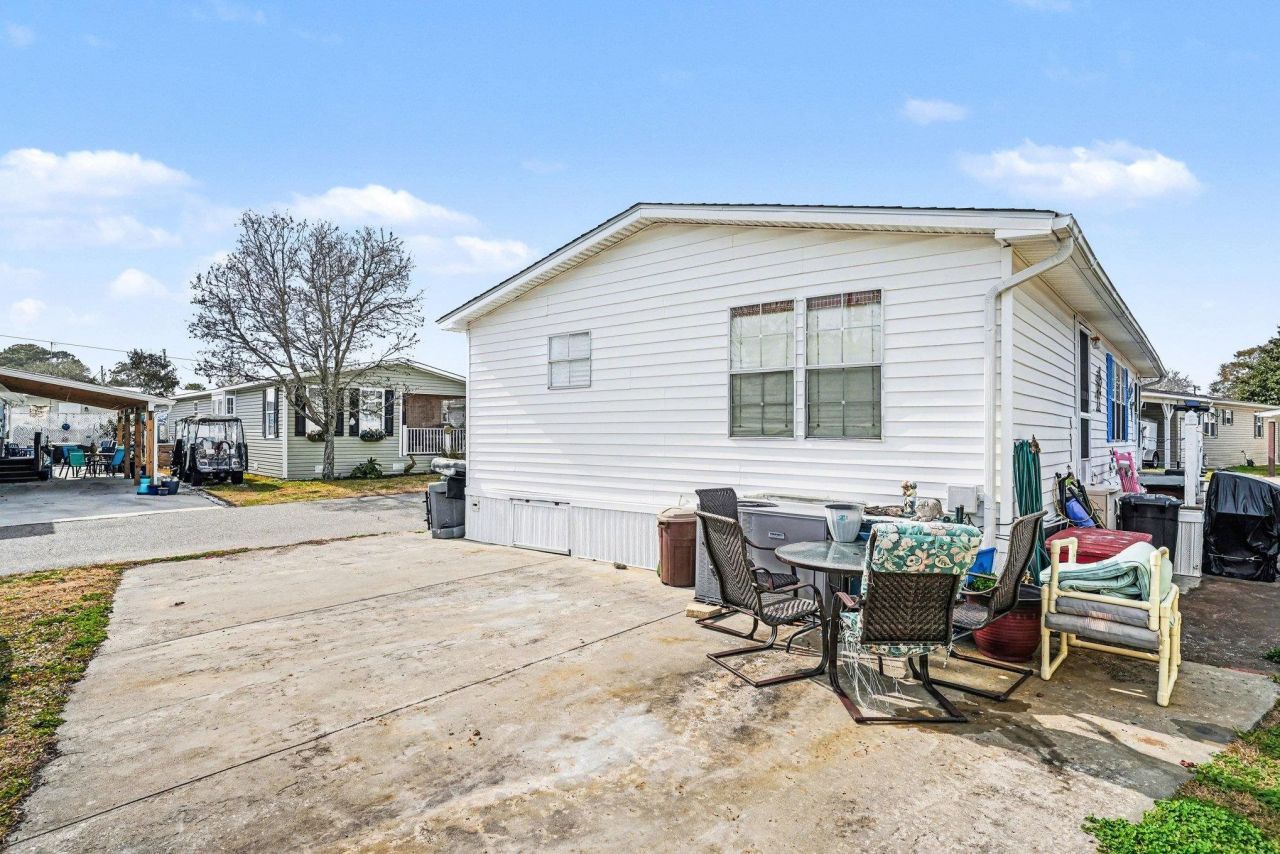 1664 E Lake Dr. Photo 25