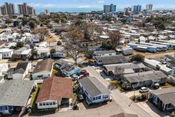 1664 E Lake Dr. photo 4