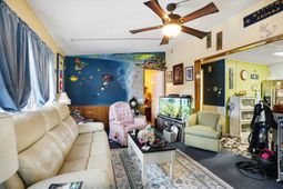 1664 E Lake Dr. photo 4