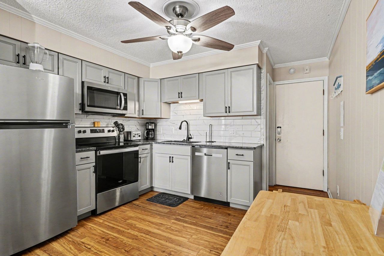 6000 N Ocean Blvd. Photo 11