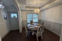 519 Oak Pond Ct.  photo 4