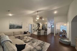 519 Oak Pond Ct.  photo 4