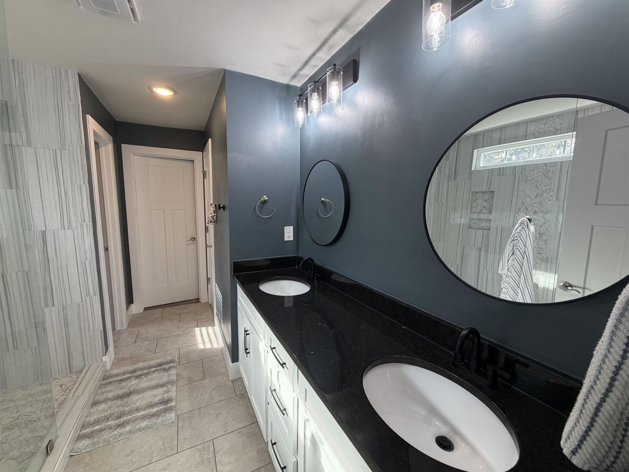 519 Oak Pond Ct.  Photo 9