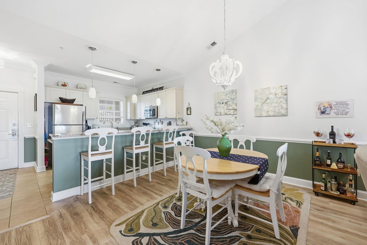 4894 Luster Leaf Circle Photo 10