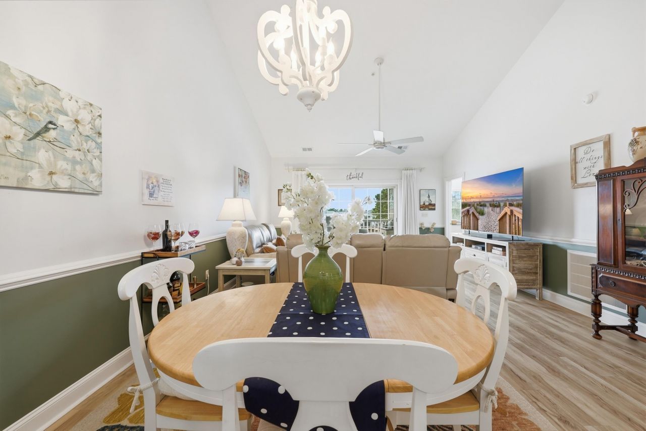 4894 Luster Leaf Circle Photo 13