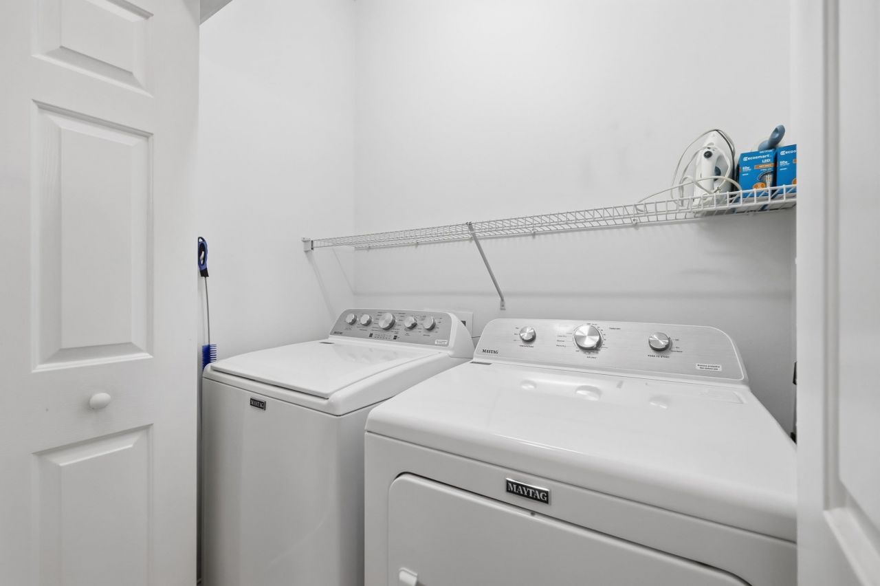 4894 Luster Leaf Circle Photo 22