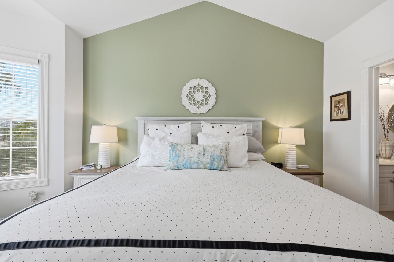 4894 Luster Leaf Circle Photo 28