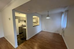 10301 N Kings Hwy. photo 4