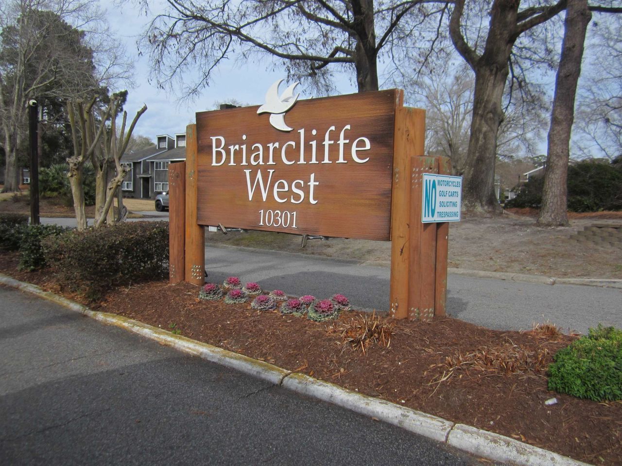 10301 N Kings Hwy.  Photo 23