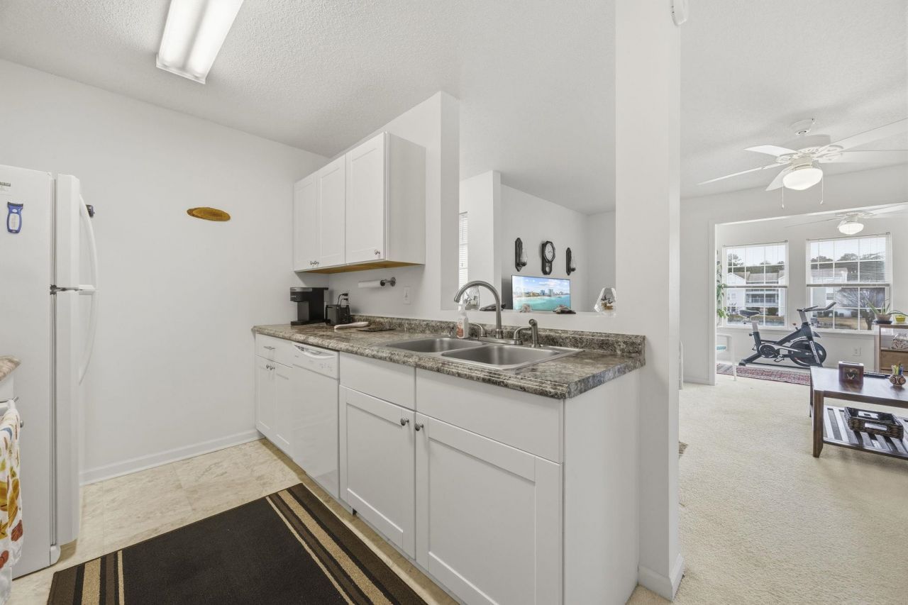 8649 Southbridge Dr.  Photo 11