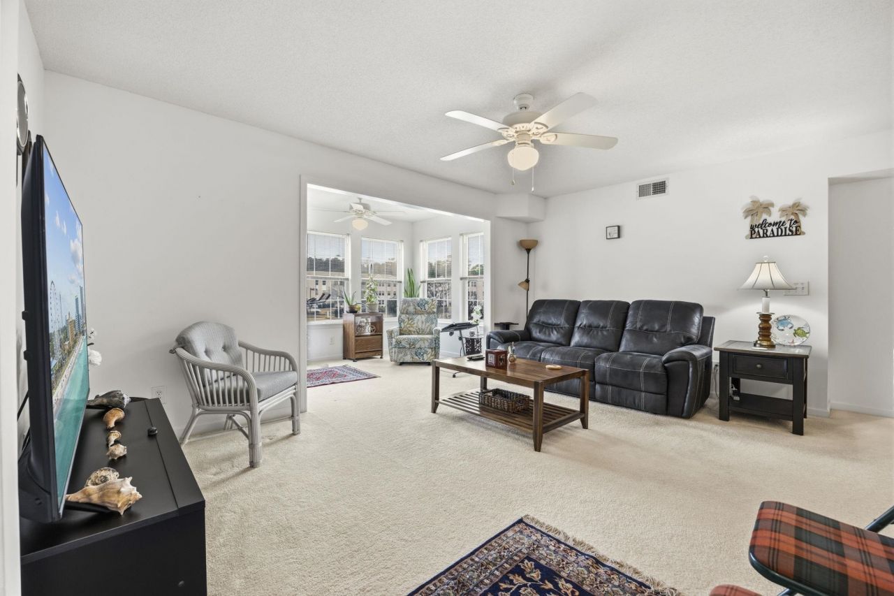 8649 Southbridge Dr.  Photo 5